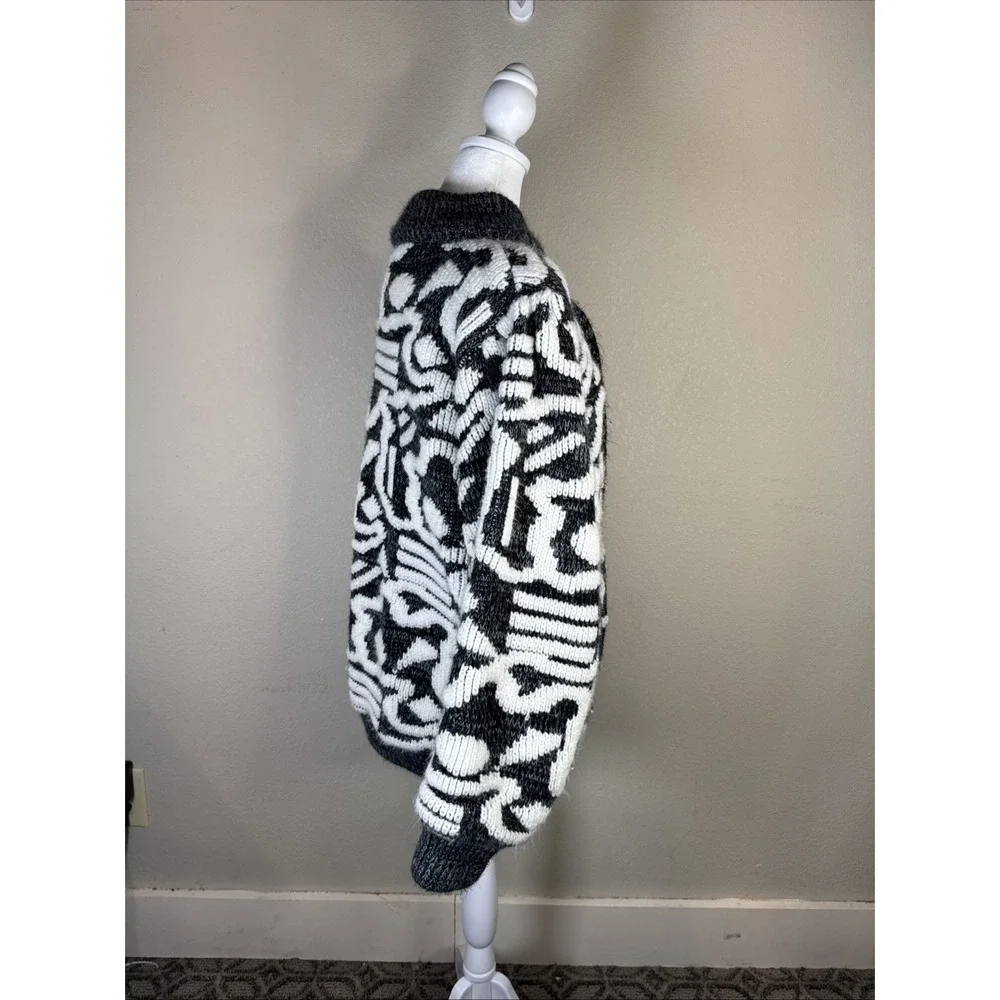 CSL Sweater Jacket‎ L Vintage Black Gray Textured 3d  80s 90s Ski Heavy Abstract